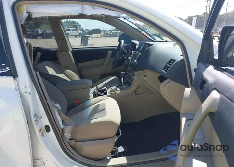 2013 Toyota Highlander из США, поврежденный, VIN 5TDZA3EHXDS042859